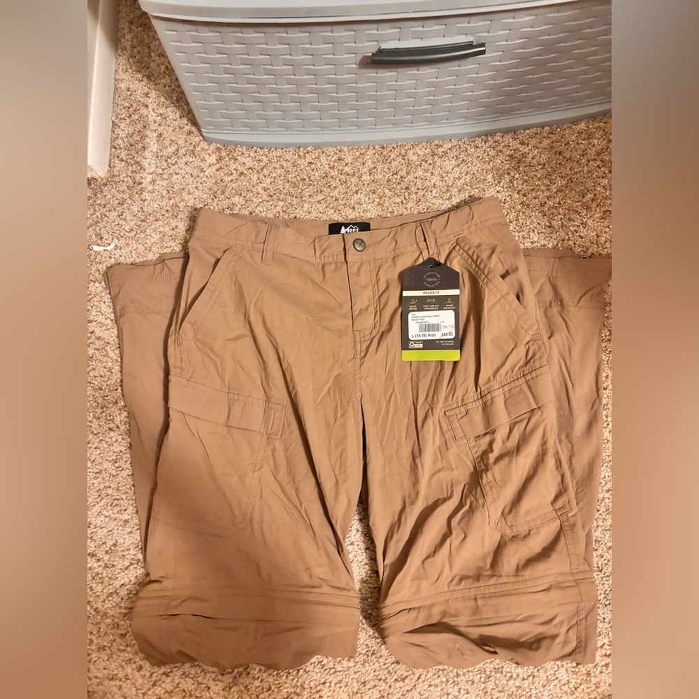 New Kids Sahara REI convertible pants
